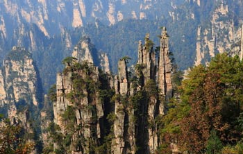 長沙出發(fā)到黃龍洞、張家界森林公園、天門山、鳳凰五日游